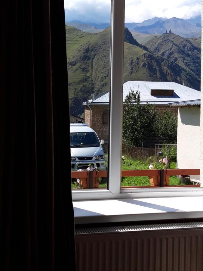 Guest House Elguja Qushashvili Kazbegi Exteriör bild