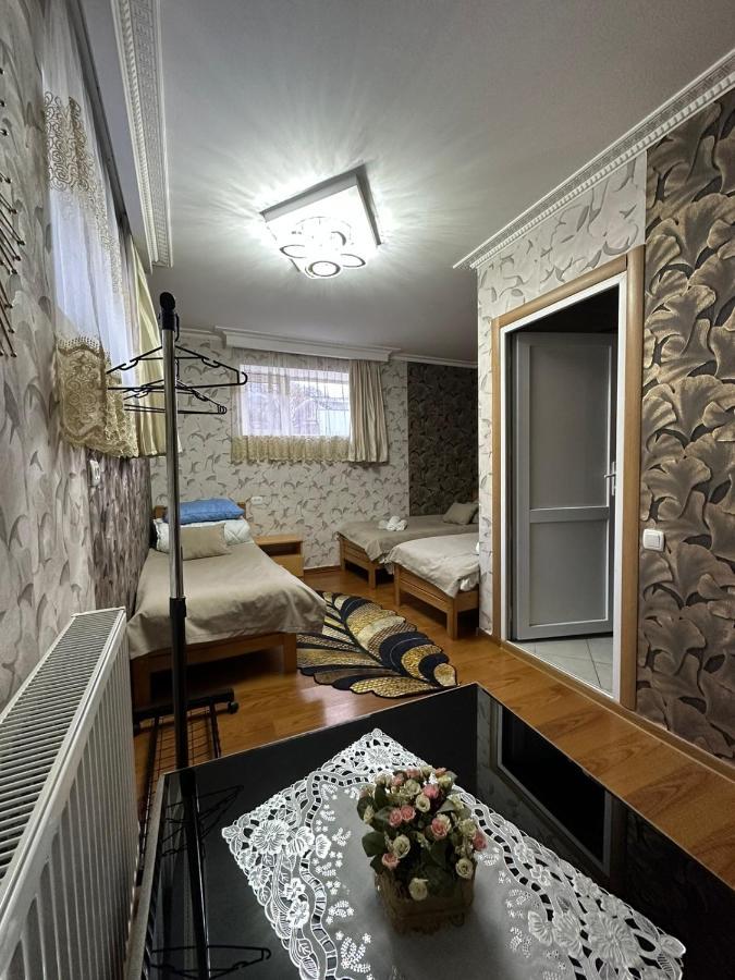 Guest House Elguja Qushashvili Kazbegi Exteriör bild